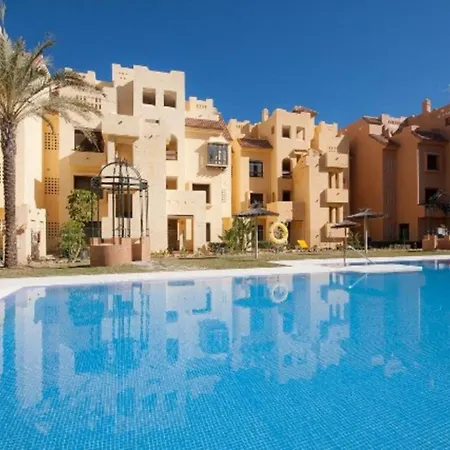 Beautiful Duquesa Village Apartment *