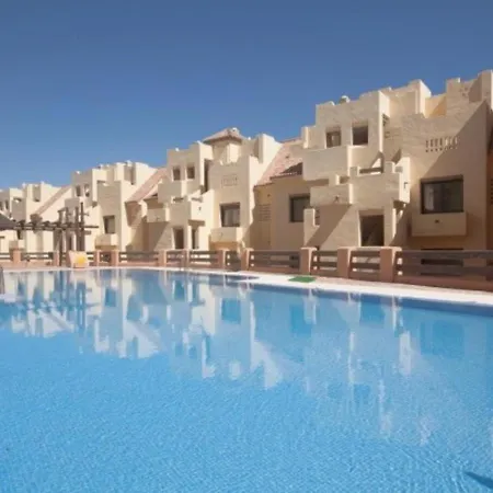 Beautiful Duquesa Village Apartment