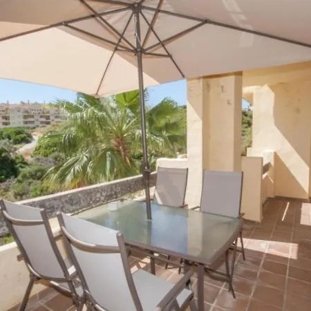Beautiful Duquesa Village Apartment *